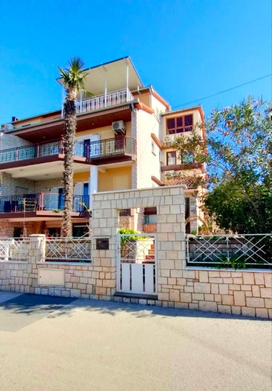 Skajla Apartments Medulin Exterior photo